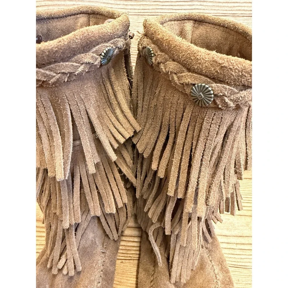 Minnetonka 3 Layer Triple Fringe Boot Moccasins Youth Sz 3 Brown Leather